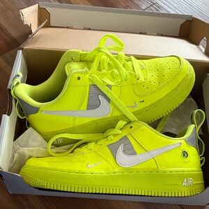 Nike Kids Sneakers in Neon Yellow and Gray